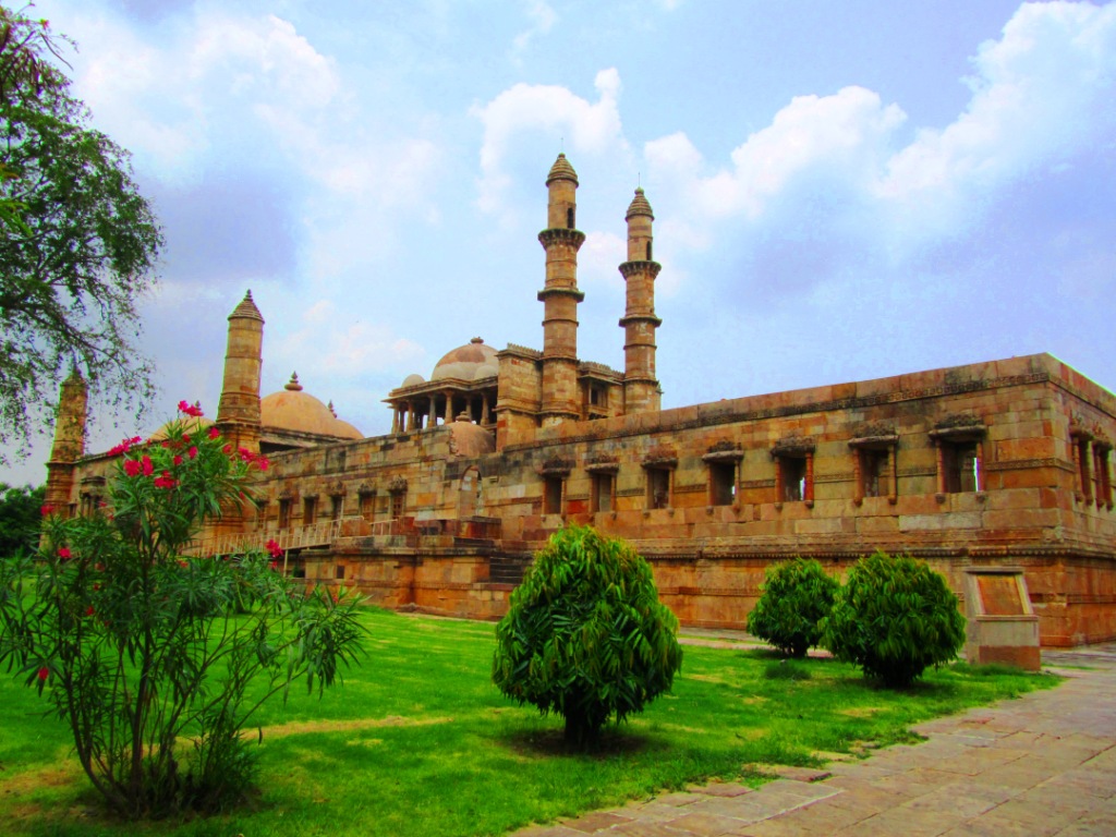 Champaner Pavagadh UNESCO World Heritage Site Travelosthan