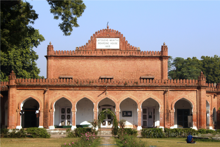 Heritage Walk of Aligarh Muslim University | Travelosthan.com